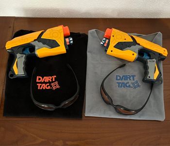 Nerf pistolets, chasubles et lunettes