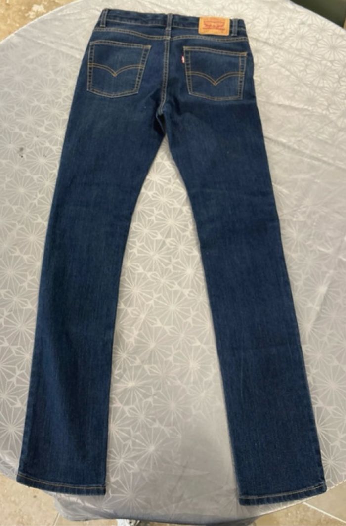 Jeans Lévis 16 ans - photo numéro 3