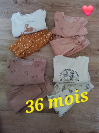 Pyjamas fille 36 mois bon état 