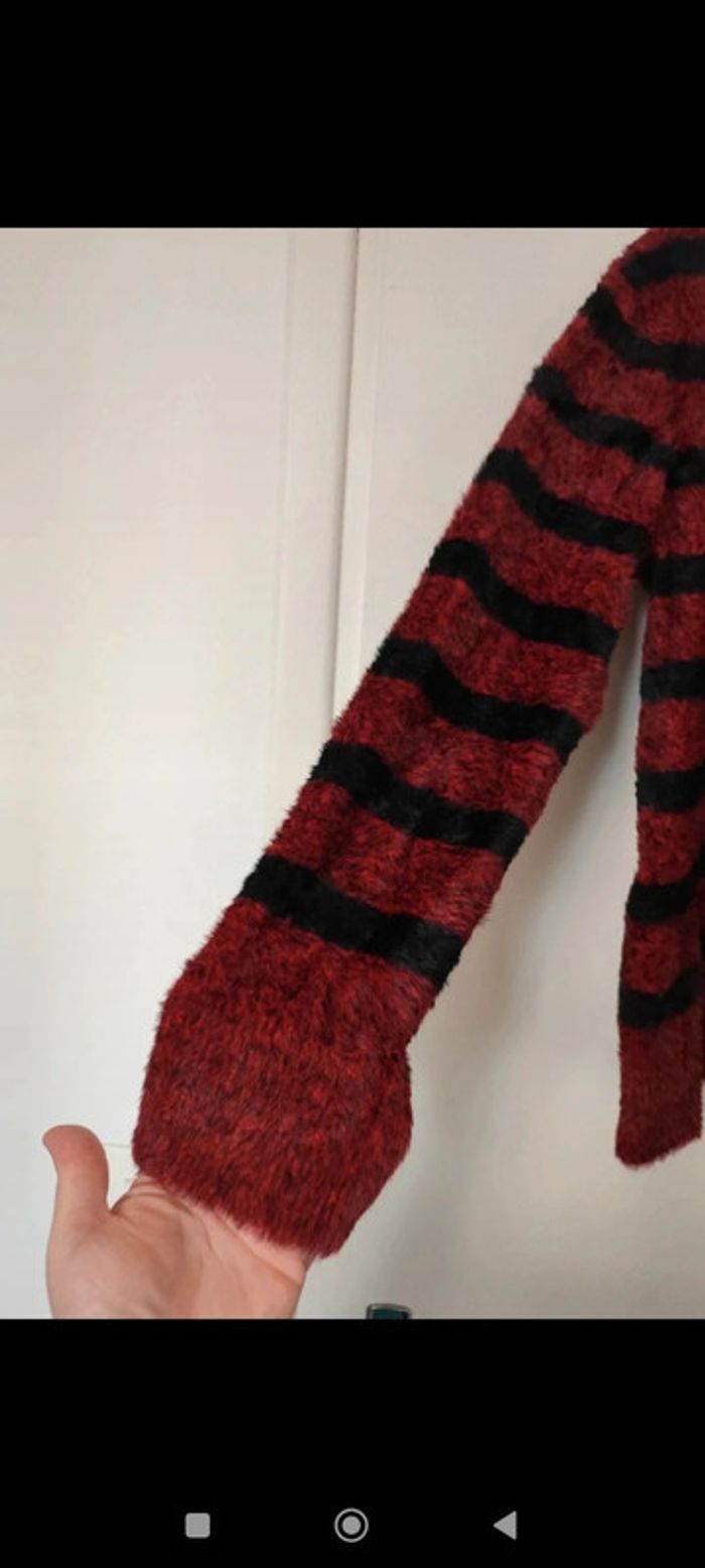 Pull à poils bordeaux et noir taille 36 - photo numéro 4