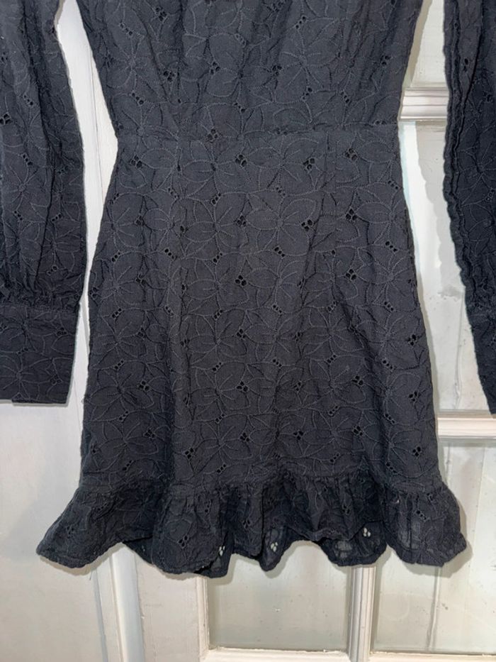 Robe broderies anglaises jane wood  Taille 1  Valeur 149 euros - photo numéro 3