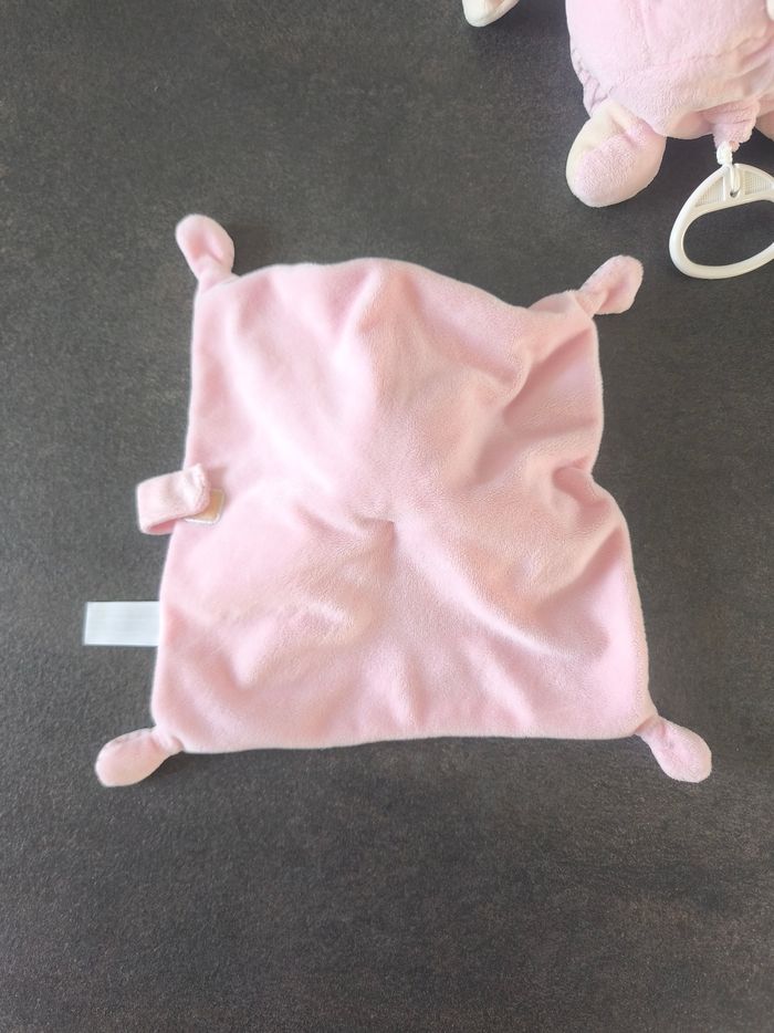 Lot doudou et doudou musical - photo numéro 5