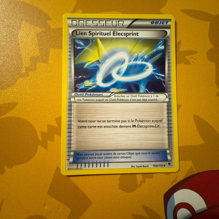 Carte Pokémon dresseur objet