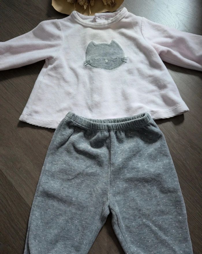Magnifique pyjama velours 2 pièces 6 mois Obaïbi - photo numéro 4