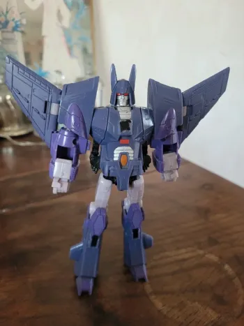 Vends transormers cyclonus  hasbro 2009