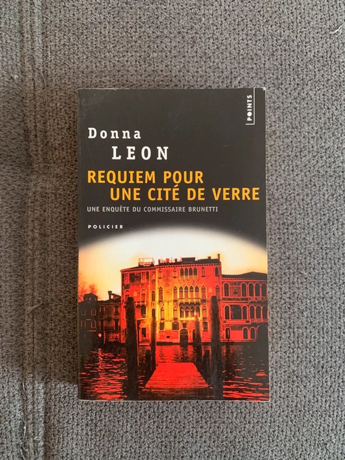 Livre requiem pour une cité de verre Donna Leon
