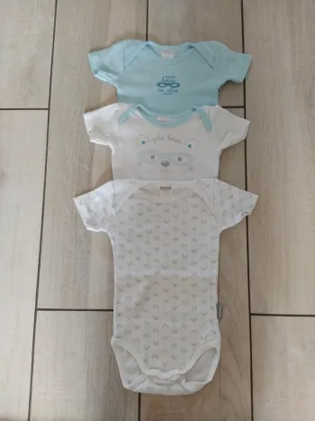 Lot 3 bodies 9mois