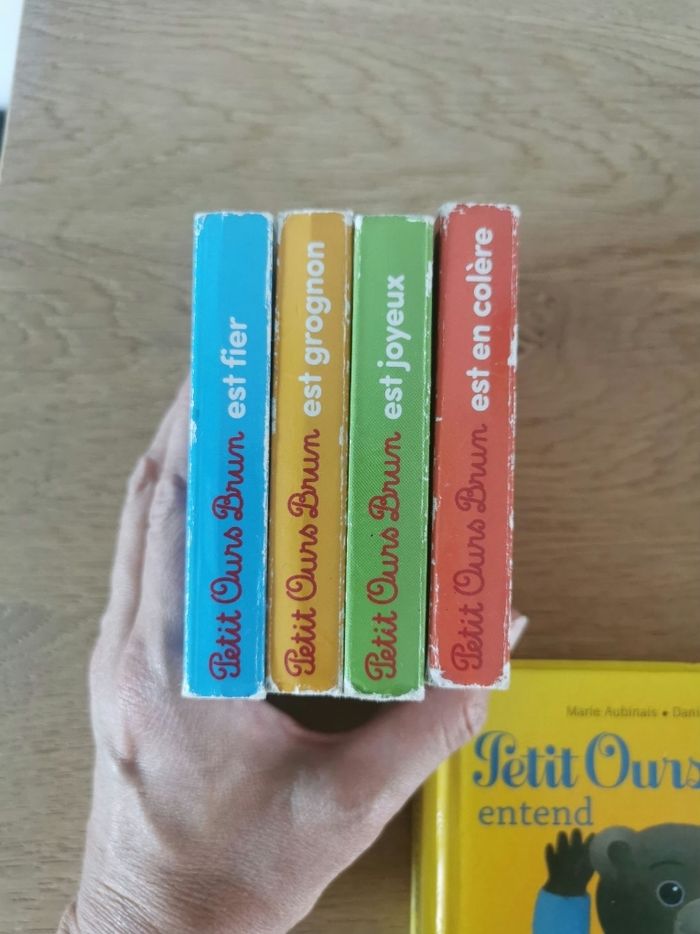 Lot de livres sur le thème de petit ours brun - photo numéro 4