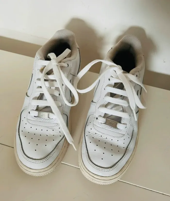 Nike basket chaussures air force 1 blanche pointure 37,5 - photo numéro 2