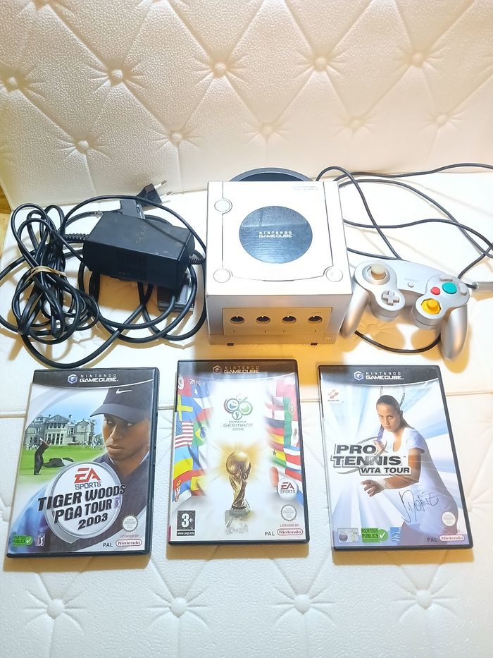 🎮 Nintendo GameCube argent + manette + 3 jeux + carte mémoire + affiche bonus 🎁 Prête à jouer