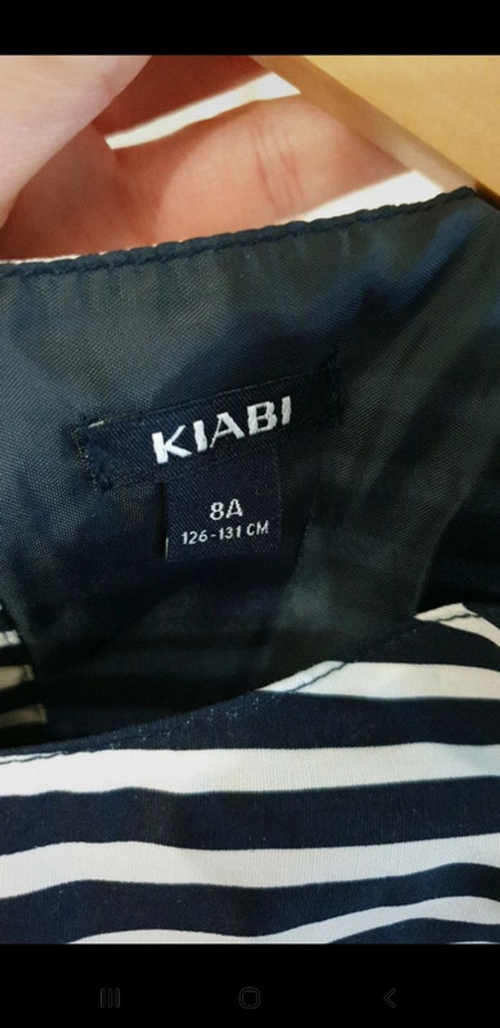 Robe a lignes 8 ans neuve - photo numéro 9