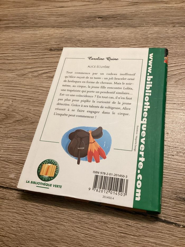 livre alice écuyère de caroline quine - photo numéro 2