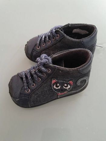 Chaussure fille à lacet 18