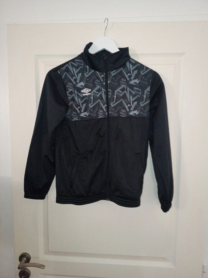 Survêtement umbro taille 150 coloris noir