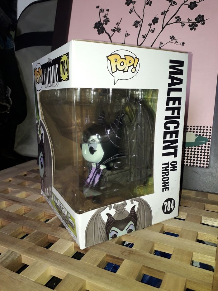 Funko Pop Maleficent on Throne Maléfique Disney Villains #784 - photo numéro 3