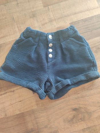 Short en velours taille 6 ans