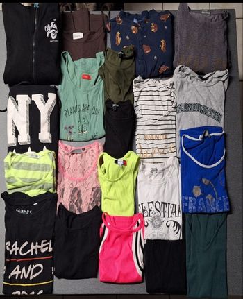 Lot de vêtement femme taille S (16 ans)