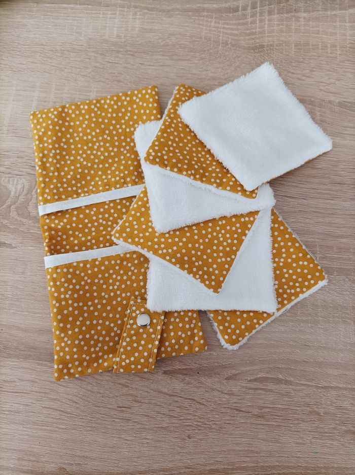 Pochette et ses lingettes
