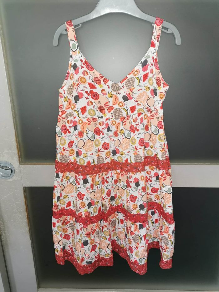 Lot de 4 robes d'été en 8 ans , très bon état - photo numéro 2