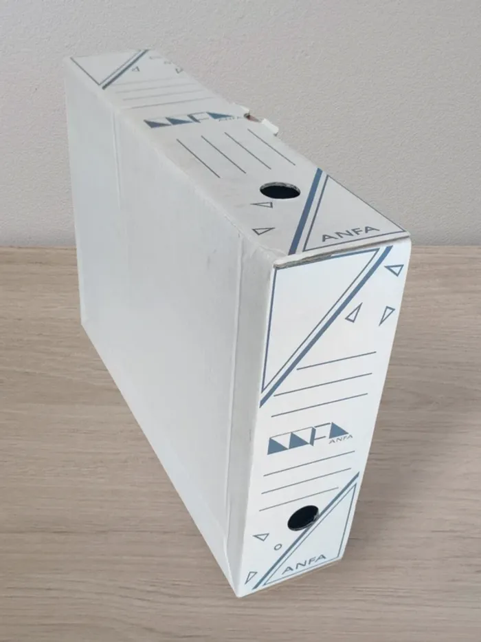 Boîte d'archives carton blanc / ANFA - 34x25,5×8cm
