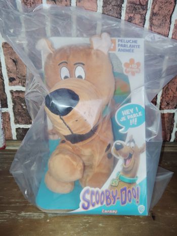 Peluche parlante animée Scooby Doo 
