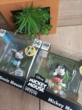 Lot 2 figurines Mickey et Minnie mouse Disney abystyle
