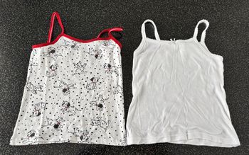 Lot 2 débardeurs sous vêtements fille 6-8ans