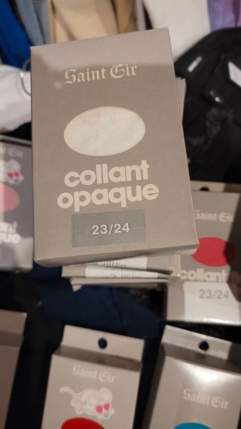 Lot de 25 collants fillettes 23/24