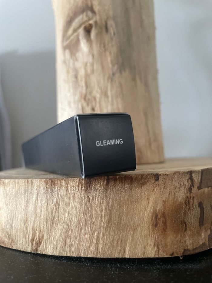 Ombre en stick Gleaming Younique - photo numéro 2