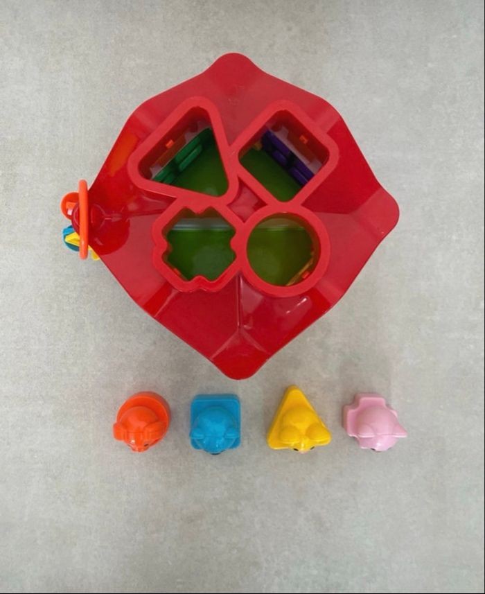 Maison des formes et couleurs