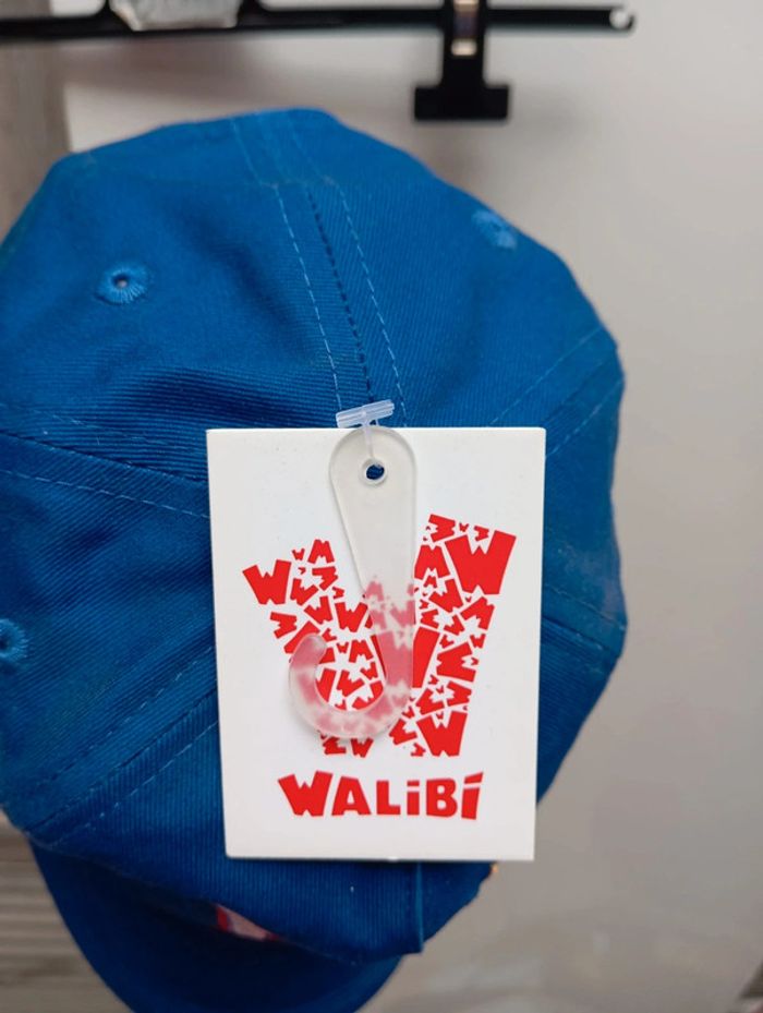 Casquette Walibi bleu neuve 52-56 cm - photo numéro 3