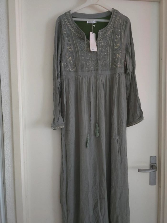 Robe longue taille XL avec étiquette