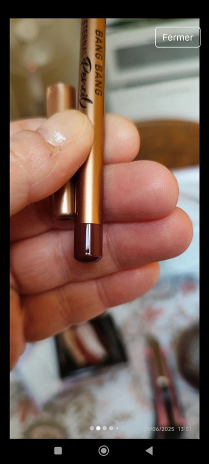 Bang Bang Eternal Pencil Crayon Yeux Et Lèvres Waterproof Teinte Berry - photo numéro 5