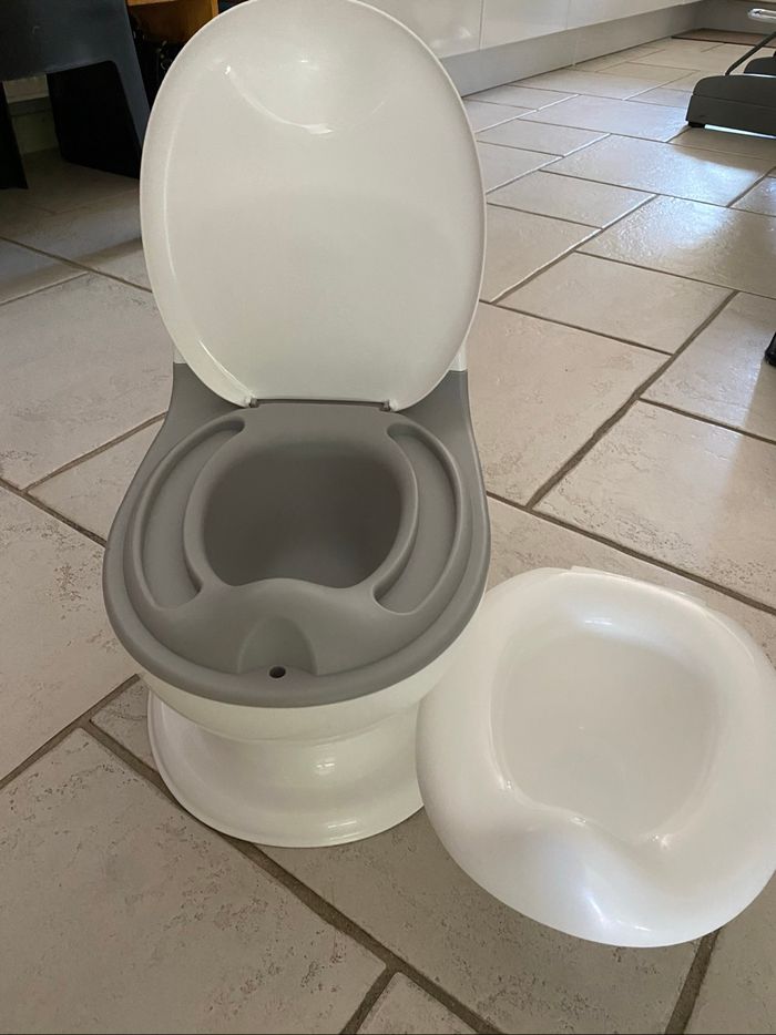 Pot toilettes - photo numéro 3