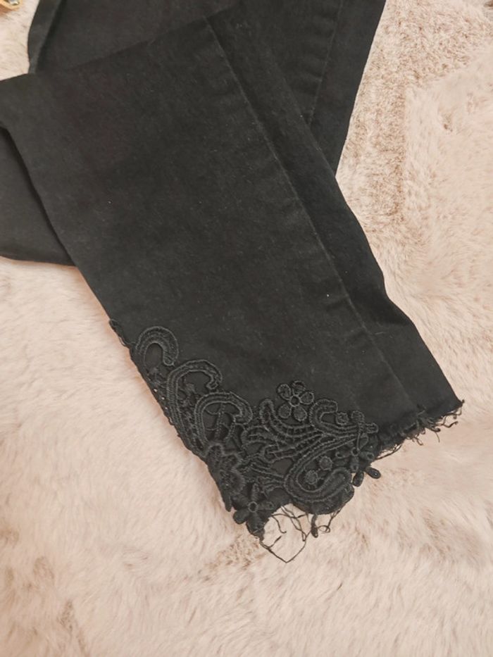 Jean noir - photo numéro 3