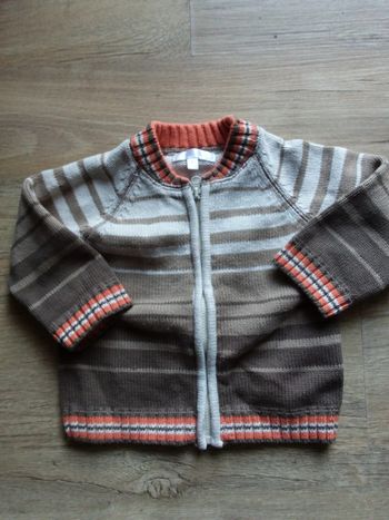 Gilet zippé à rayures