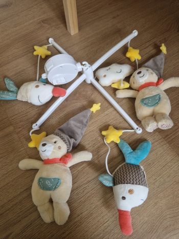 Carillon musical bébé 