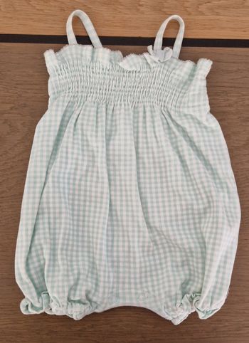 Barboteuse à  carreaux verte et blanche petit bateau 6 mois