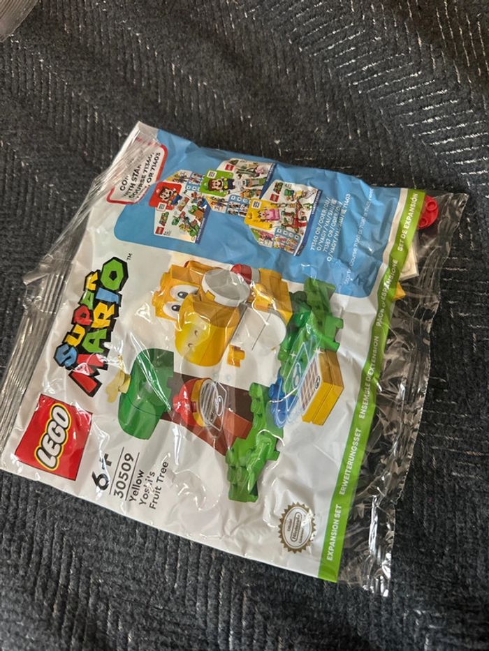 Polybag Lego Super Mario 30509, Yellow Yoshi's Fruit Tree - Expansion Set scellé - photo numéro 2
