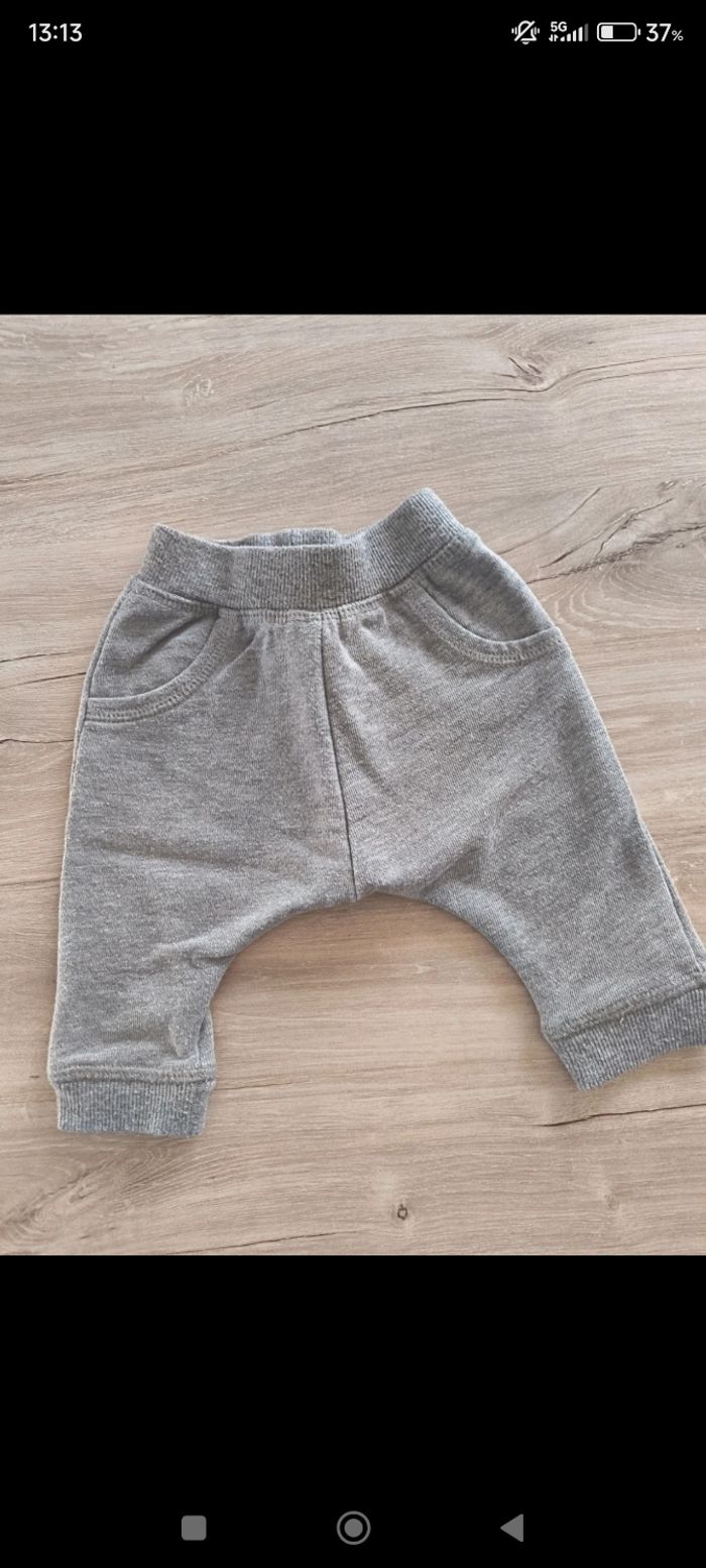Pantalon taille 1 mois - photo numéro 2