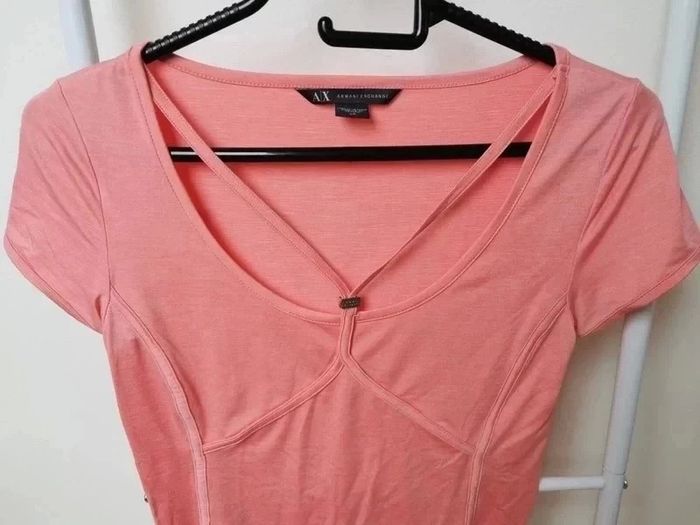 Haut Armani Exchange décolleté sexy - photo numéro 2