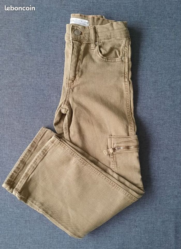 Jean ZARA NEUF Taille 9 Ans