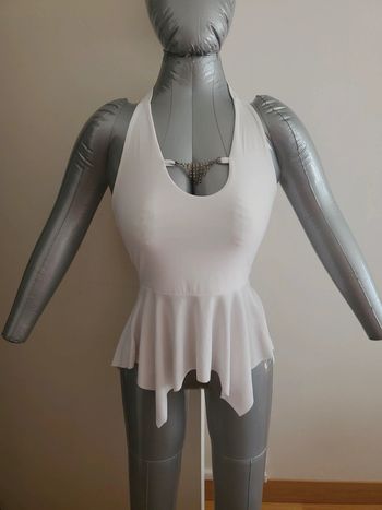 Haut blanc dos nu TU