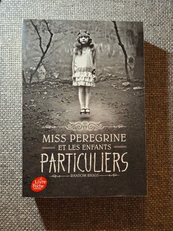 Livre "Miss Peregrine et les enfants particuliers"