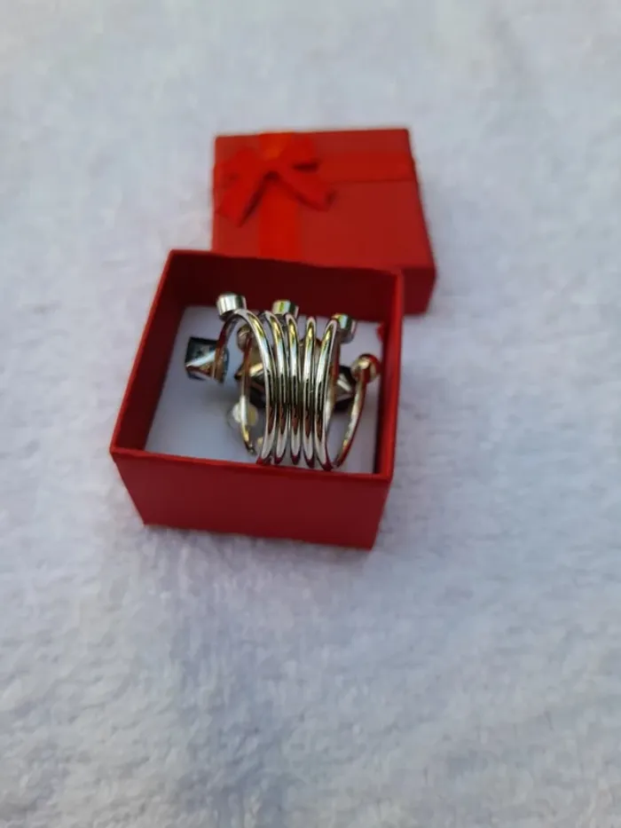 Superbe Bague avec Pierres noires, couleur argentée, taille 60 - photo numéro 4
