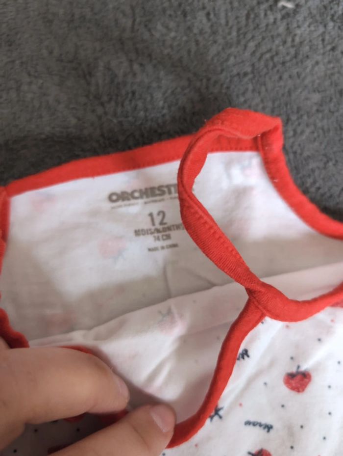 Bodies bretelle fraise 12 mois - photo numéro 2