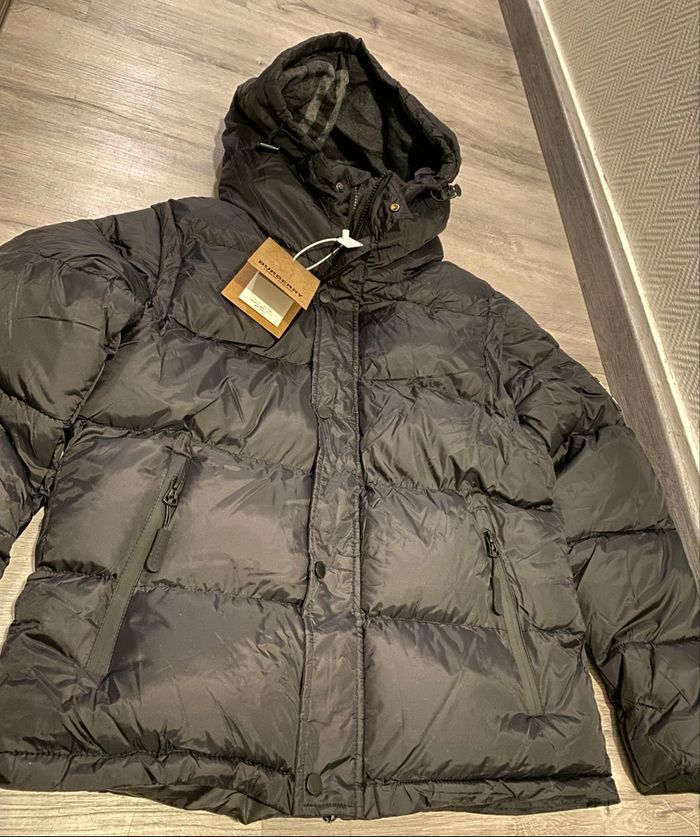 Doudoune Burberry noir - photo numéro 2