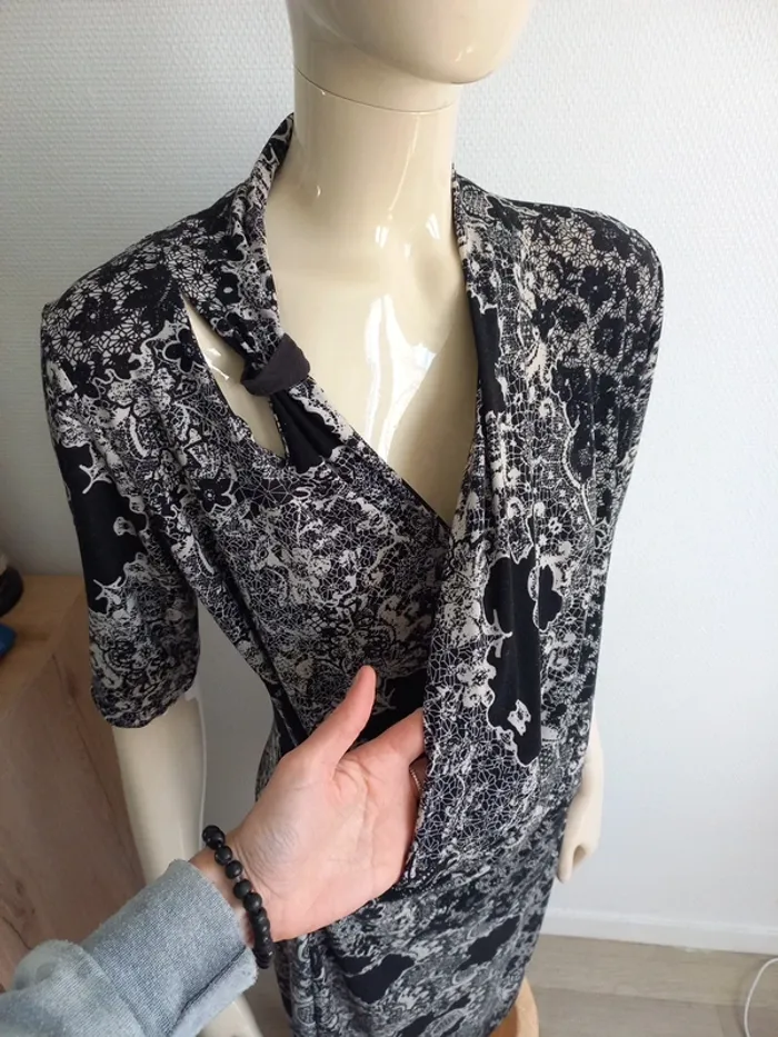 Robe noir et blanche T38 - photo numéro 4