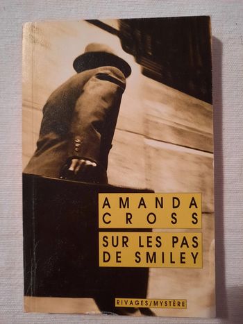 Amanda Cross, sur les pas de Smiley