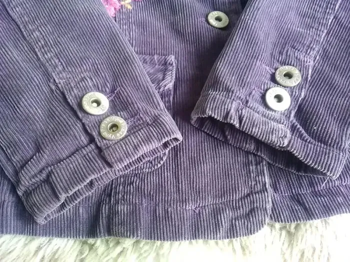 Veste fille printanière ou automnale 4 ans- Vynil 💜 Fraise-2 vêtements achetés le 3ème offert - photo numéro 6